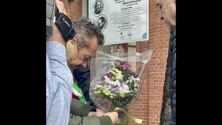 Alpi e Hrovatin, omaggio lungo passeggiata della Libertà stampa