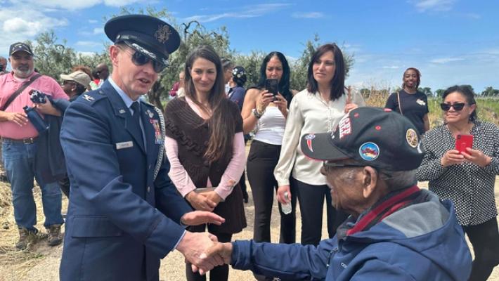 Sulle piste dei Tuskegee Airmen pilota americano di 102 anni