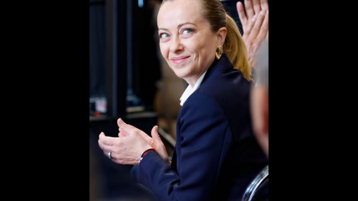 Meloni, storico incontro Trump-Zelensky nel giorno del Papa