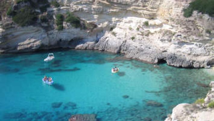 Condannato a 30 anni per omicidio si nascondeva in B&B sul mare