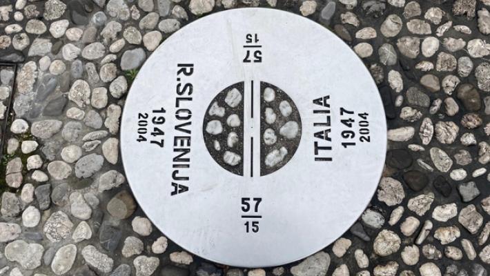 Una marcia dell'amicizia borderless unisce Gorizia e Nova Gorica