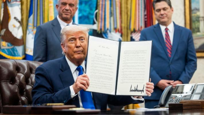 Trump insiste, sul commercio Ue più cattiva della Cina