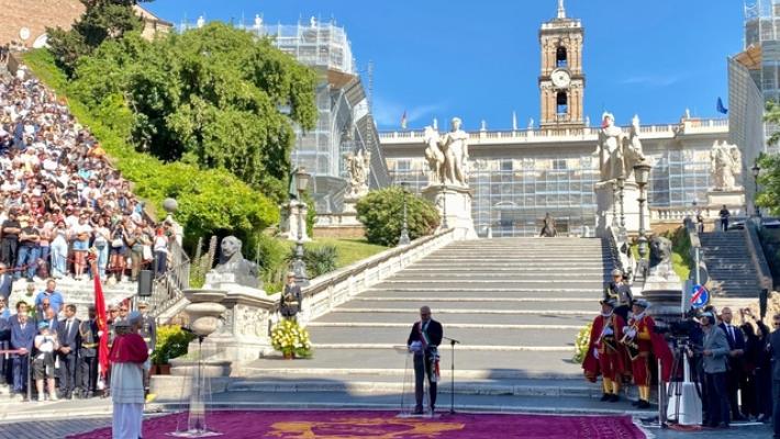 Il Papa a Gualtieri, oggi con voi e per voi sono romano