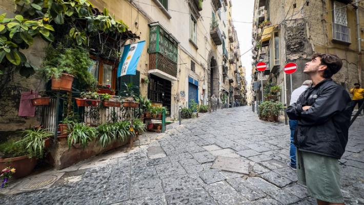 Turista uccisa a Napoli da statuina, 'l'ha gettata un 13enne'