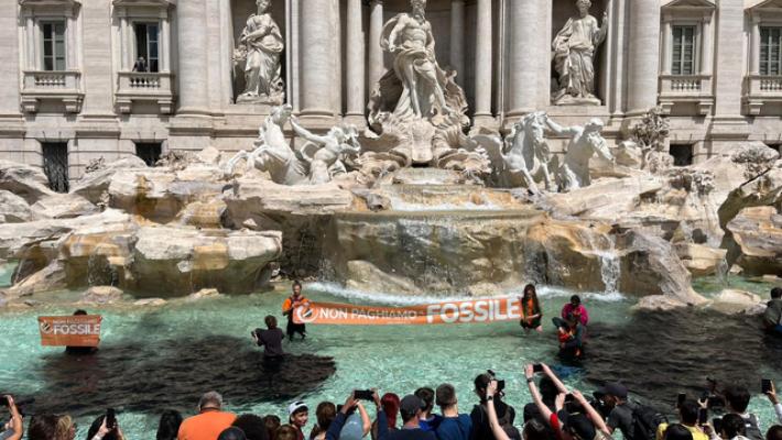Blitz a Fontana di Trevi, tutti assolti gli attivisti