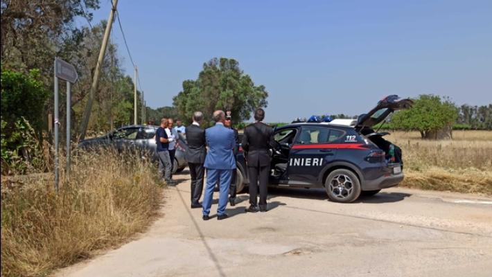 Carabiniere ucciso, sul posto colleghi e amici 'distrutti'
