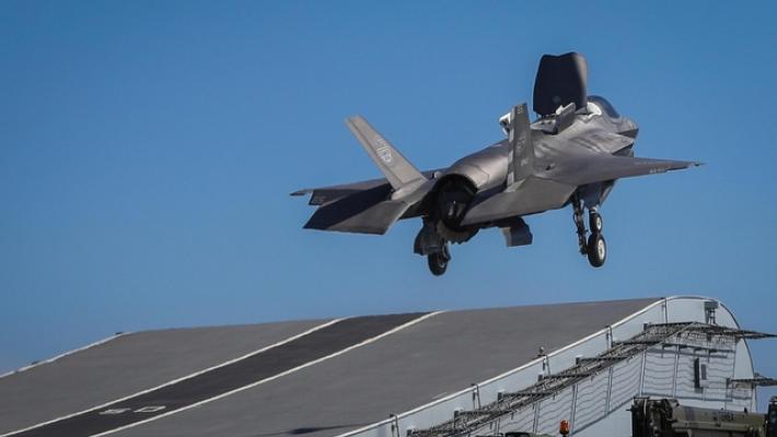 Scatta l'emergenza in New Jersey: base dell'aeronautica militare in lockdown