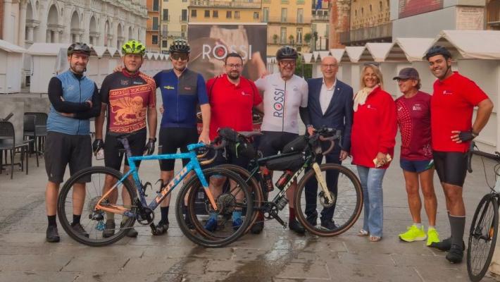 Comunicato Stampa: CRV - Presidente Consiglio Veneto Ciambetti con Gianluca Santacatterina per #pedalaconilcuore