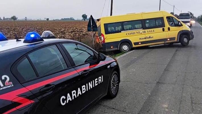 Scuolabus fuori strada nell'Alessandrino, tutti incolumi