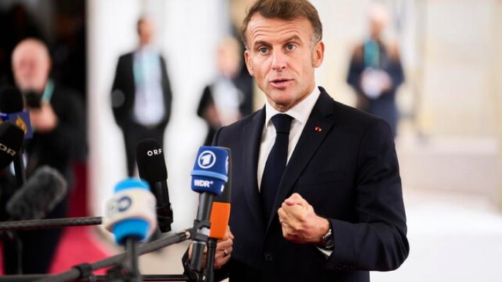 Macron: "Droni che entrano in Ue possono essere distrutti"