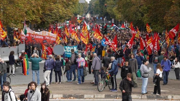 Cgil, 'a Torino oltre 50mila in piazza per la Palestina'