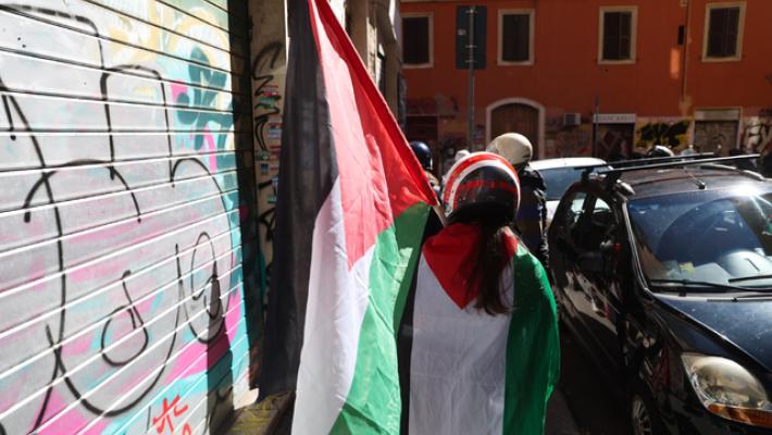 Corteo Roma, sequestrate maschere antigas e mazze su pullman