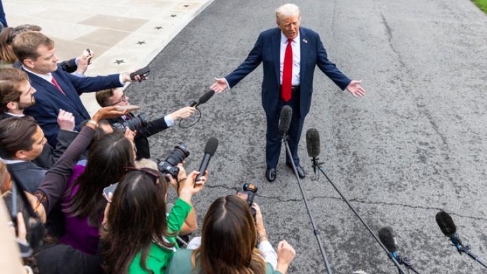Trump, buona idea Putin di estendere accordo armi nucleari