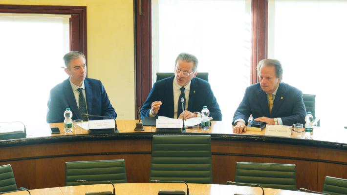 Comunicato Stampa: CRV - Ciambetti: "Codice parlamentare, opera che richiama a responsabilità di custodire le regole"