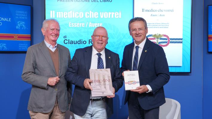Comunicato Stampa: CRV - Presentato a palazzo Ferro Fini 'Il medico che vorrei', il libro del professor Claudio Ronco