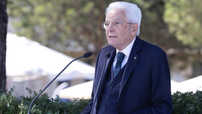 Mattarella a base Amari in Estonia,dove partono jet Italia