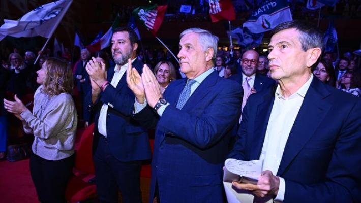 Intesa centrodestra, Stefani in Veneto, Lobuono in Puglia