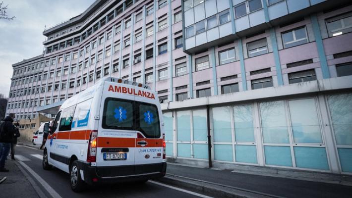 Bimbo di tre mesi cade con il passeggino nel fiume a Torino