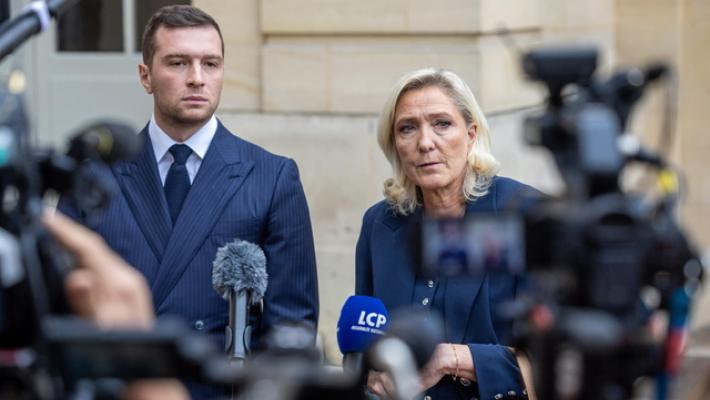 Le Pen, 'ora basta, la farsa è durata abbastanza'