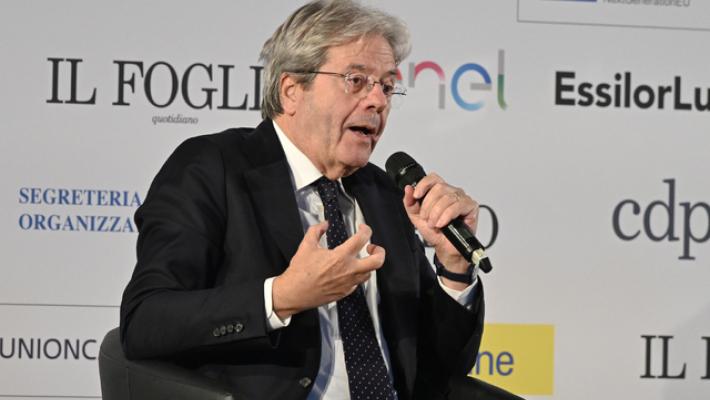 Gentiloni, serve un chiarimento con M5s,discrimine difesa e Kiev