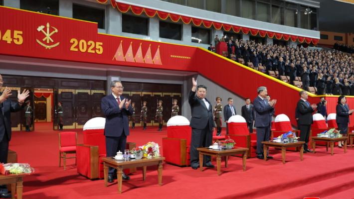 In Corea del Nord una parata militare per l'80° del Partito