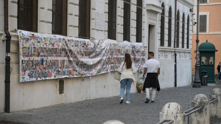 Gioia al ghetto di Roma, via lo striscione con i rapiti