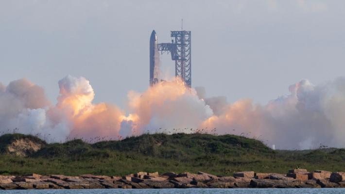 Iniziato l'11mo test di Starship, il razzo per Luna e Marte