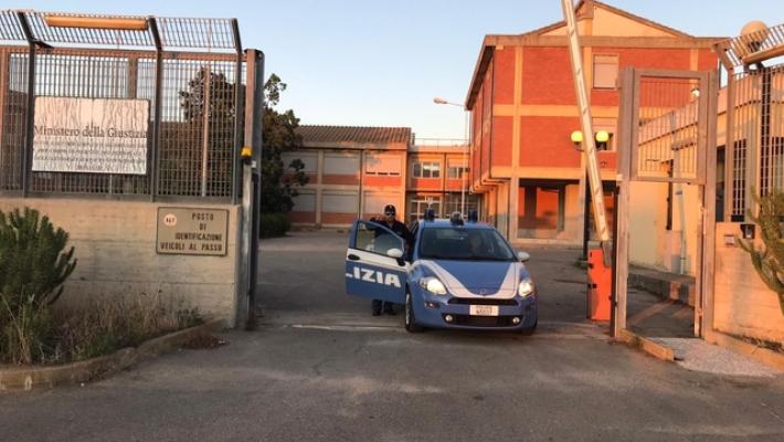 Migrante muore su barca in mare, arrestati 2 presunti scafisti