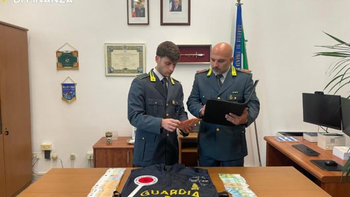 Gestivano lo spaccio anche dal carcere, arresti nel nord Barese