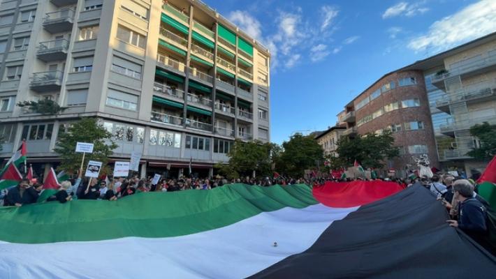 Manifestanti in piazza a Udine per il corteo pro Pal