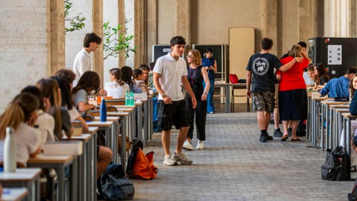 Sì del Senato a dl che ripristina "esame di maturità"