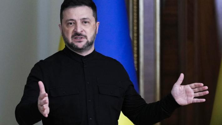 Zelensky, Putin corre al dialogo appena sentito dei Tomahawk