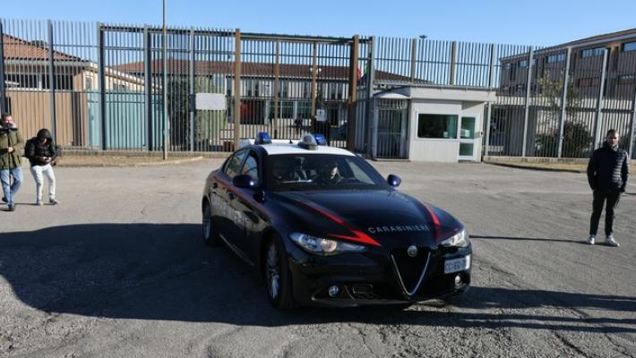 Carabinieri morti, uno dei fratelli non risponde al Gip
