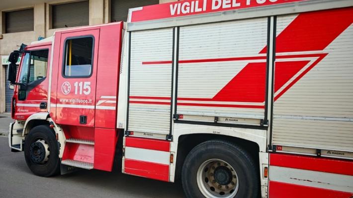 Crolla controsoffitto in scuola a Roma, nessun ferito