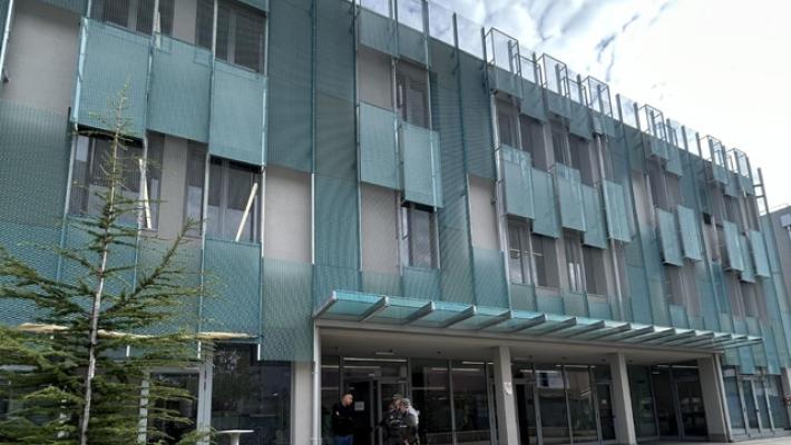 Liceo evacuato a Pescara, presidente Provincia, 'una bravata'