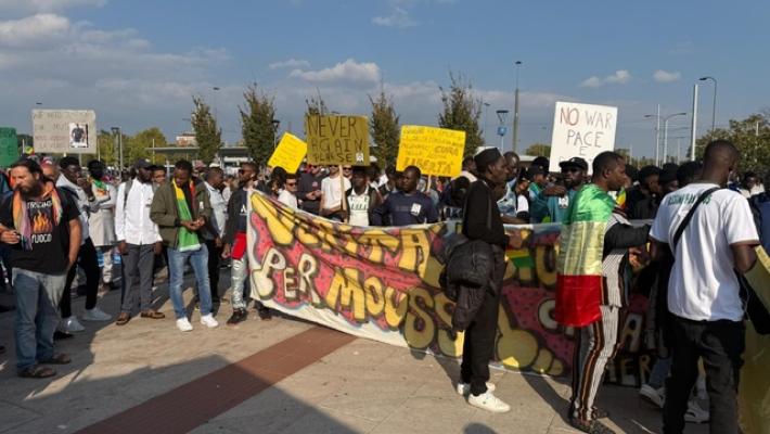 Maliani in corteo a Verona per il connazionale ucciso
