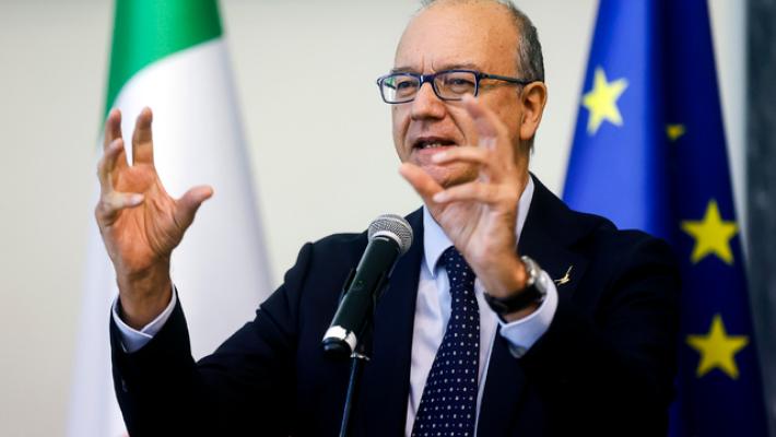 Paolo suicida per bullismo, il ministero contro la scuola