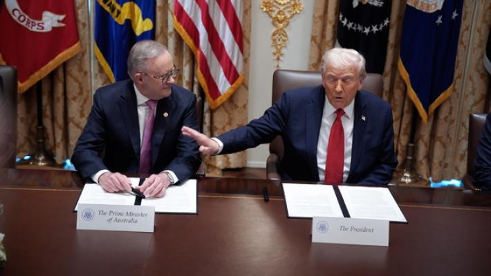 Trump firma accordo con premier Australia su terre rare
