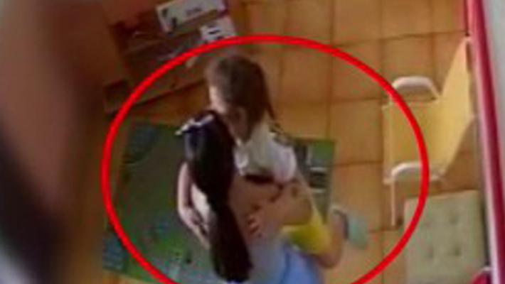 Uccise figlia e finse sequestro, per i periti è 'imputabile'