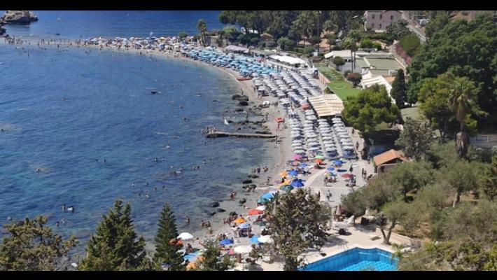 Raggirarono imprenditore, gip ordina imputazione nuora e vedova