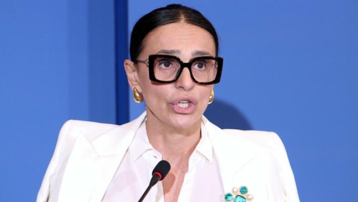 Mazzali lascia la giunta lombarda, Debora Massari verso l'arrivo