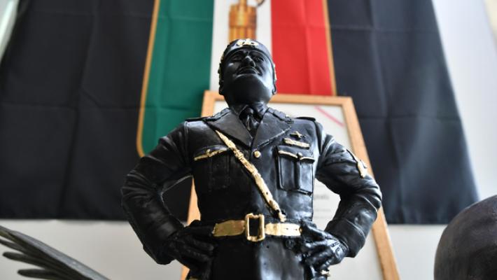 Domenica raduno a Predappio, 'torna il saluto romano'