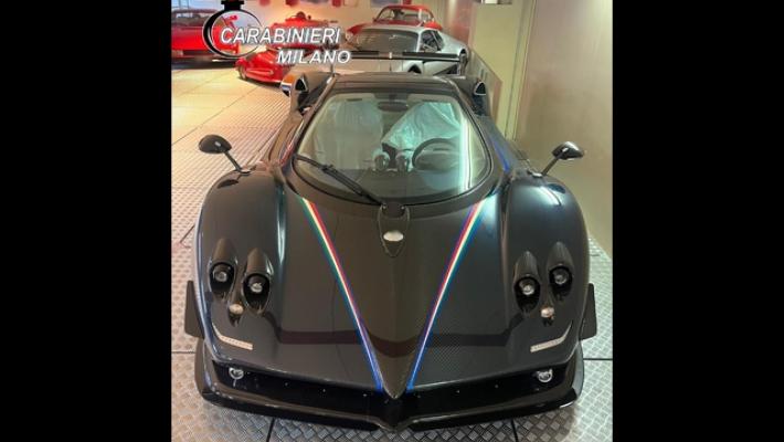 Supercar da 12 milioni sequestrata dai Carabinieri a Milano
