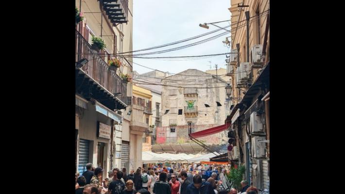 Accoltellato a Palermo la scorsa notte in zona rossa