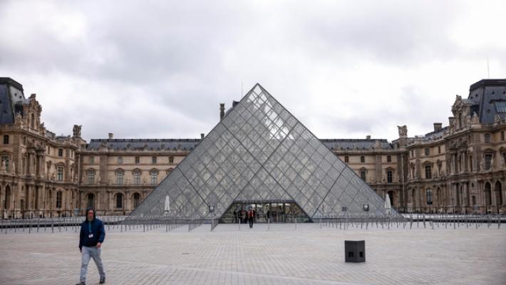 Louvre, fermati due sospetti