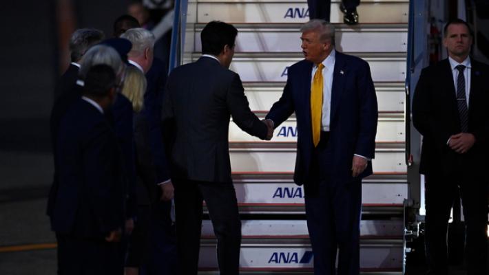 Trump arrivato in Giappone, oggi vedrà l'imperatore Naruhito