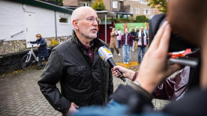 Timmermans lascia la guida del partito GroenLinks-PvdA