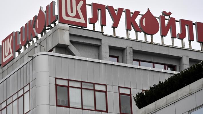Colosso petrolifero russo Lukoil cede asset all'estero a Gunvor