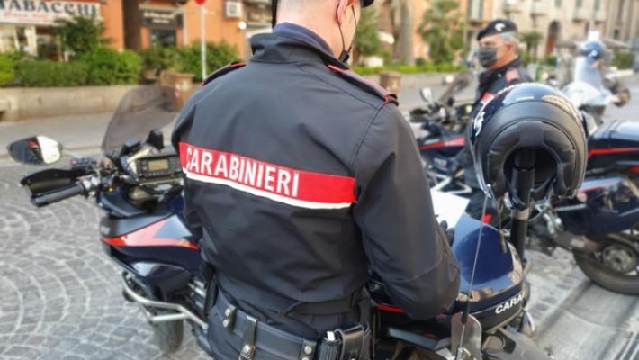 Arrestato parcheggiatore abusivo, voleva 10 euro da un nonno