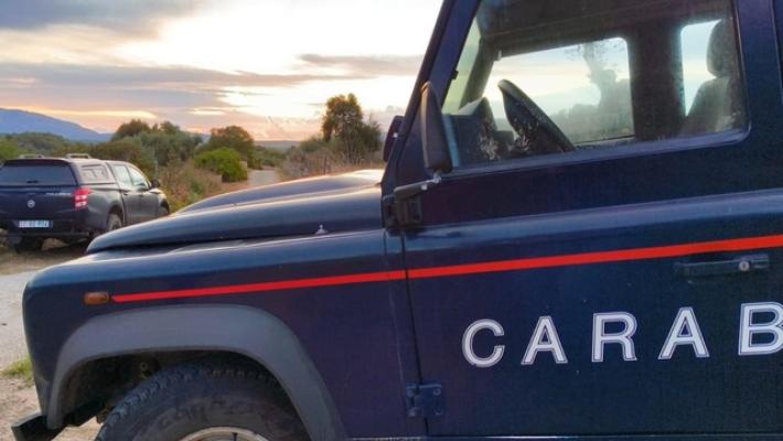 Con l'auto in una scarpata, 53enne muore nel Sassarese